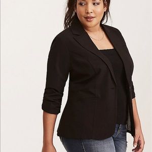 NWT - black ruched sleeve blazer size 3